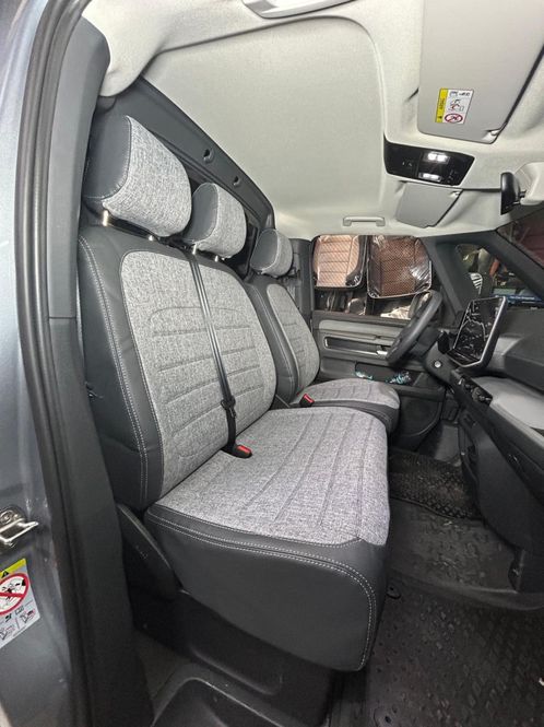 Hovedbilde Setetrekk i skinn og stoff Transporter T6 T6.1 1+2 